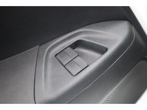 Toyota Aygo 1.0 VVT-i x-play | Achteruitrijcamera | Apple CarPlay & Android Auto | DAB | Airco | 15" velgen | Elek. Ramen V.