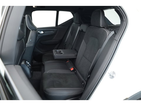 Volvo XC40 1.5 T5 Plug-in hybrid Ultimate Dark | SOH 91.1% | Pano | Harman Kardon | Adapt. Cruise | 360cam | Keyless | Stoel- Stuurverw