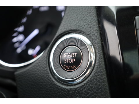 Nissan QASHQAI 1.2 Tekna | Cruise | 360cam | Dodehoek. | Pano | Trekhaak | Stoelverw. | Achteruitrijcamera