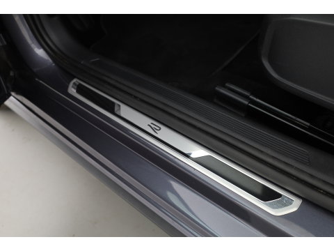 Volkswagen Polo 1.0 TSI R-Line Edition | Dig. Cockpit |  Adapt. Cruise | Keyless | Camera | Apple CarPlay & Android Auto | PDC V+A