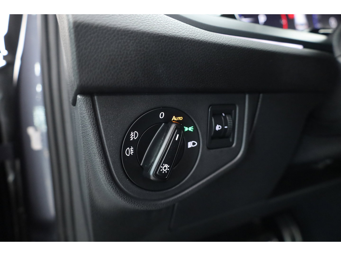 Volkswagen Polo 1.0 TSI R-Line Edition | Dig. Cockpit |  Adapt. Cruise | Keyless | Camera | Apple CarPlay & Android Auto | PDC V+A