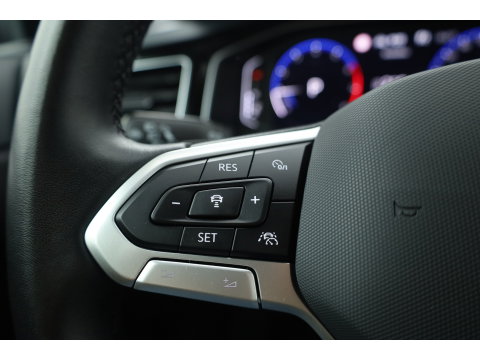 Volkswagen Polo 1.0 TSI R-Line Edition | Dig. Cockpit |  Adapt. Cruise | Keyless | Camera | Apple CarPlay & Android Auto | PDC V+A