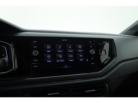 Volkswagen Polo 1.0 TSI R-Line Edition | Dig. Cockpit |  Adapt. Cruise | Keyless | Camera | Apple CarPlay & Android Auto | PDC V+A
