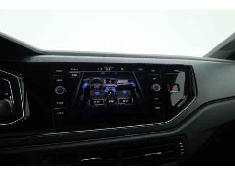 Volkswagen Polo 1.0 TSI R-Line Edition | Dig. Cockpit |  Adapt. Cruise | Keyless | Camera | Apple CarPlay & Android Auto | PDC V+A