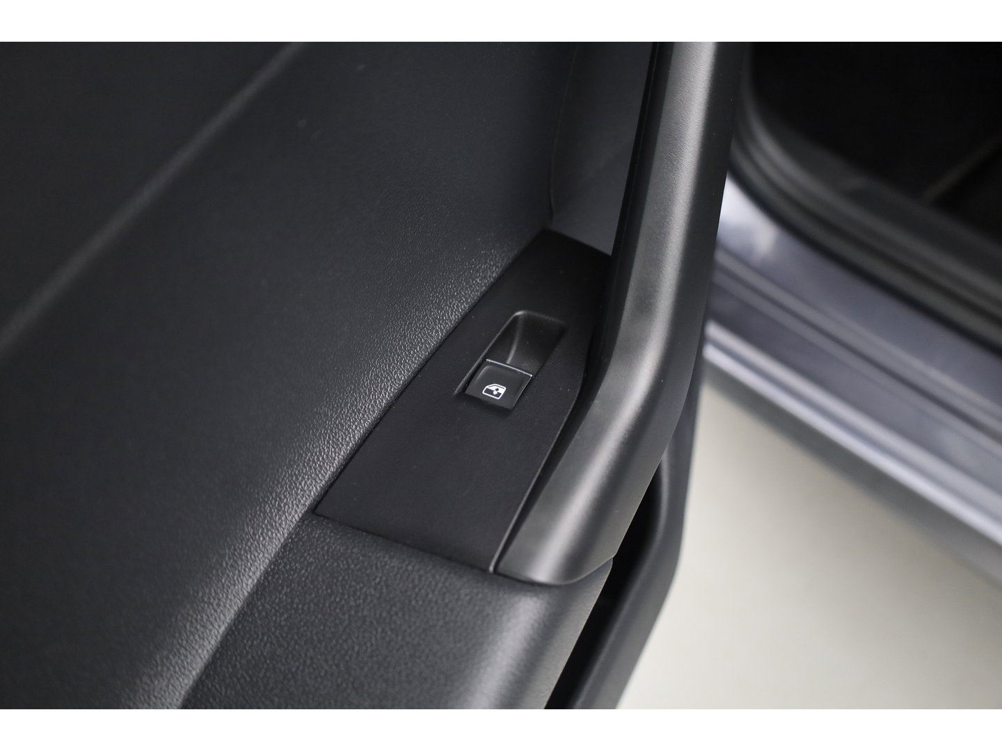 Volkswagen Polo 1.0 TSI R-Line Edition | Dig. Cockpit |  Adapt. Cruise | Keyless | Camera | Apple CarPlay & Android Auto | PDC V+A