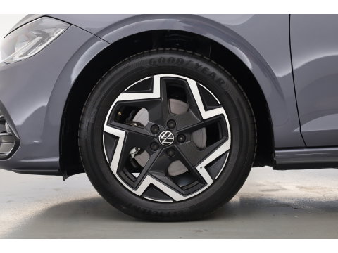 Volkswagen Polo 1.0 TSI R-Line Edition | Dig. Cockpit |  Adapt. Cruise | Keyless | Camera | Apple CarPlay & Android Auto | PDC V+A