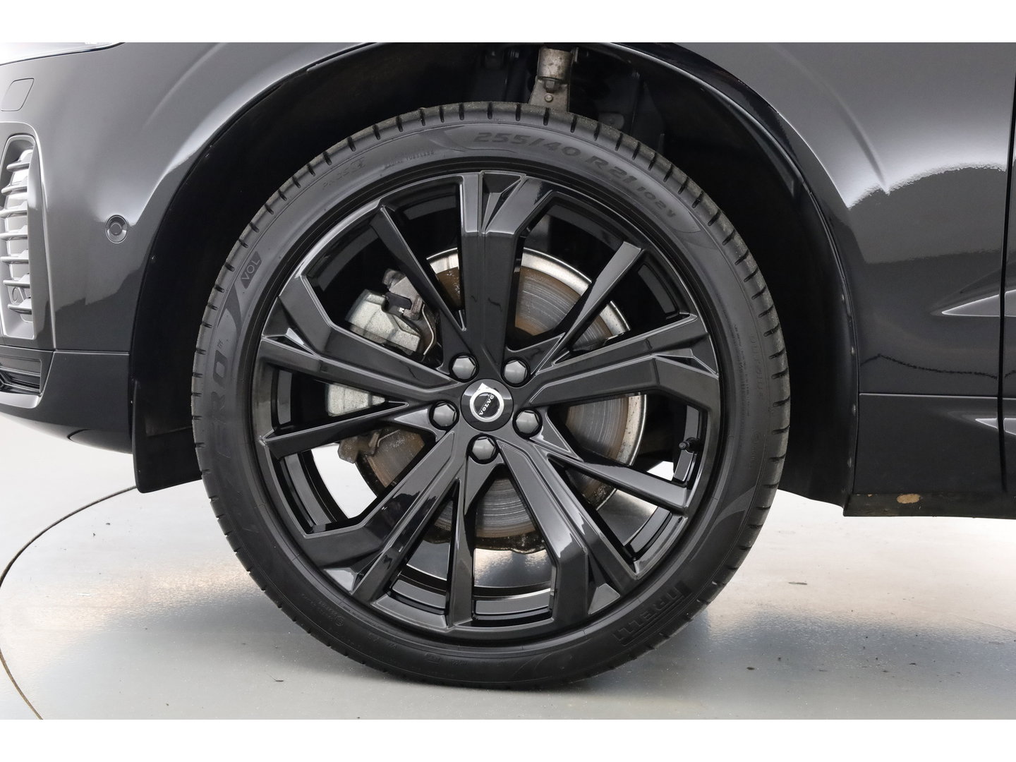 Volvo XC60 2.0 T8 Plug-in hybrid AWD Plus Black Edition | SOH 99.1% | Pano | Memory Seats | H&K Audio | 360cam | Pilot Assist | 4x Stoelverw. | Bliss | Google Info.