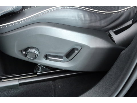 Volvo XC60 2.0 T8 Plug-in hybrid AWD Plus Black Edition | SOH 99.1% | Pano | Memory Seats | H&K Audio | 360cam | Pilot Assist | 4x Stoelverw. | Bliss | Google Info.