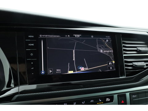 Volkswagen Transporter 2.0 TDI L2H1 32 DC Comfortline | Trekhaak | Adapt. Cruise | Camera | Apple CarPlay & Android auto | Leder | DAB