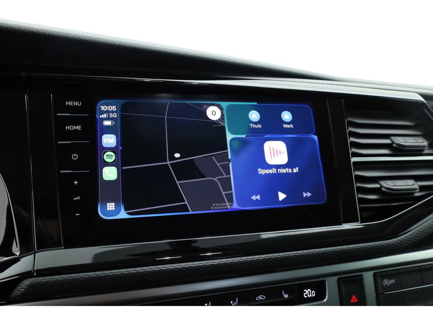Volkswagen Transporter 2.0 TDI L2H1 32 DC Comfortline | Trekhaak | Adapt. Cruise | Camera | Apple CarPlay & Android auto | Leder | DAB