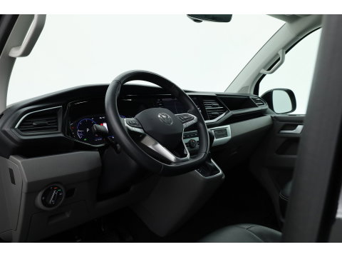 Volkswagen Transporter 2.0 TDI L2H1 32 DC Comfortline | Trekhaak | Adapt. Cruise | Camera | Apple CarPlay & Android auto | Leder | DAB