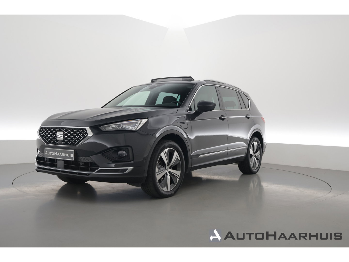 SEAT Tarraco 1.4 TSI e-Hybrid PHEV Xperience Business Intense | Pano | Dig. Cockpit | Elek. Trekhaak | Adapt. Cruise | trekgewicht 1800 kg | Dodehoek | Camera + PDC