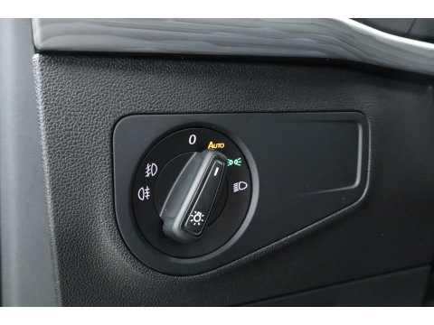 SEAT Tarraco 1.4 TSI e-Hybrid PHEV Xperience Business Intense | Pano | Dig. Cockpit | Elek. Trekhaak | Adapt. Cruise | trekgewicht 1800 kg | Dodehoek | Camera + PDC