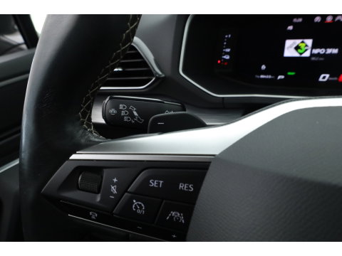 SEAT Tarraco 1.4 TSI e-Hybrid PHEV Xperience Business Intense | Pano | Dig. Cockpit | Elek. Trekhaak | Adapt. Cruise | trekgewicht 1800 kg | Dodehoek | Camera + PDC