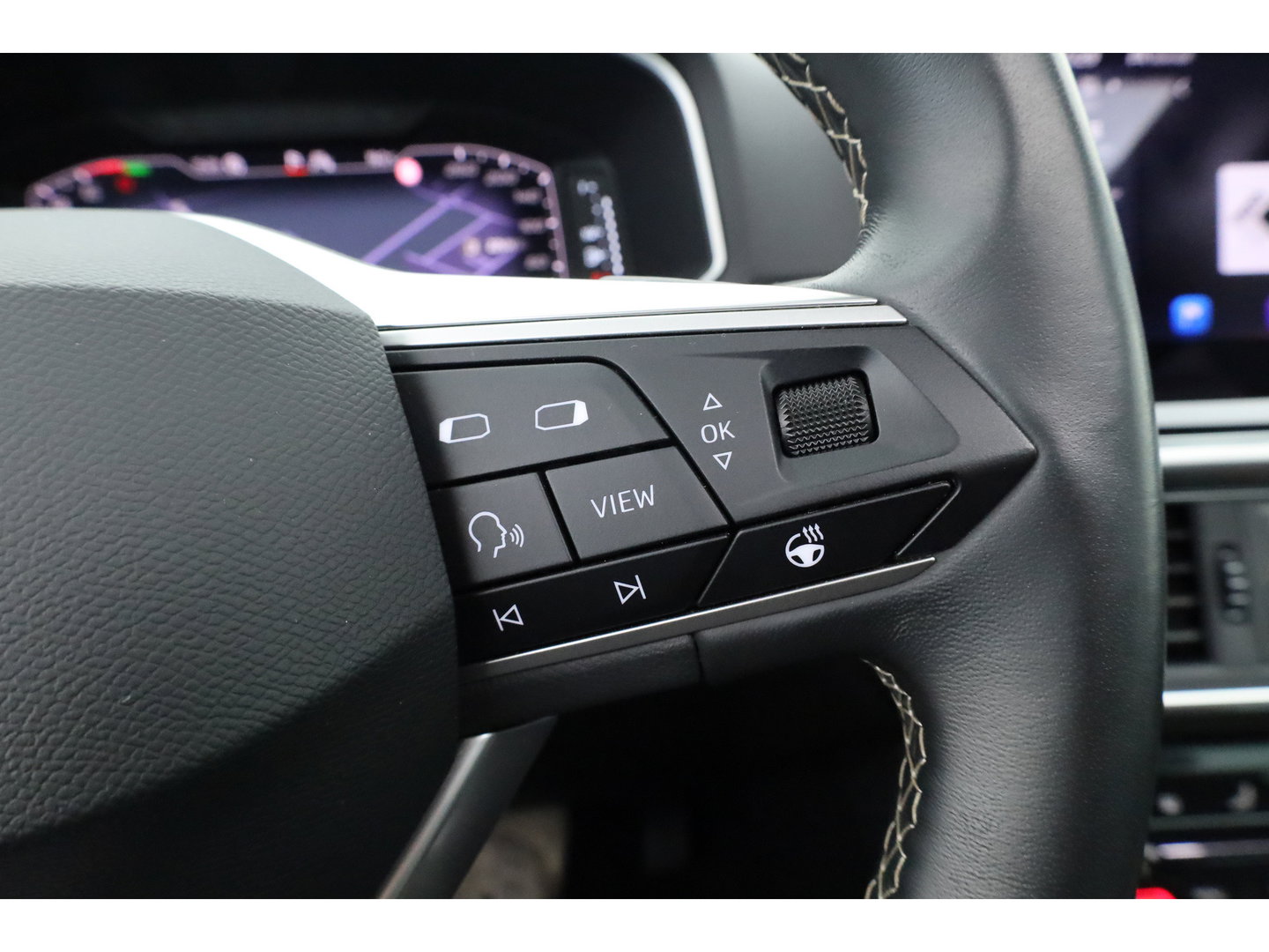 SEAT Tarraco 1.4 TSI e-Hybrid PHEV Xperience Business Intense | Pano | Dig. Cockpit | Elek. Trekhaak | Adapt. Cruise | trekgewicht 1800 kg | Dodehoek | Camera + PDC