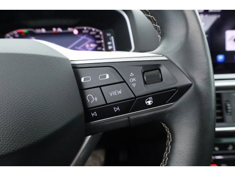 SEAT Tarraco 1.4 TSI e-Hybrid PHEV Xperience Business Intense | Pano | Dig. Cockpit | Elek. Trekhaak | Adapt. Cruise | trekgewicht 1800 kg | Dodehoek | Camera + PDC