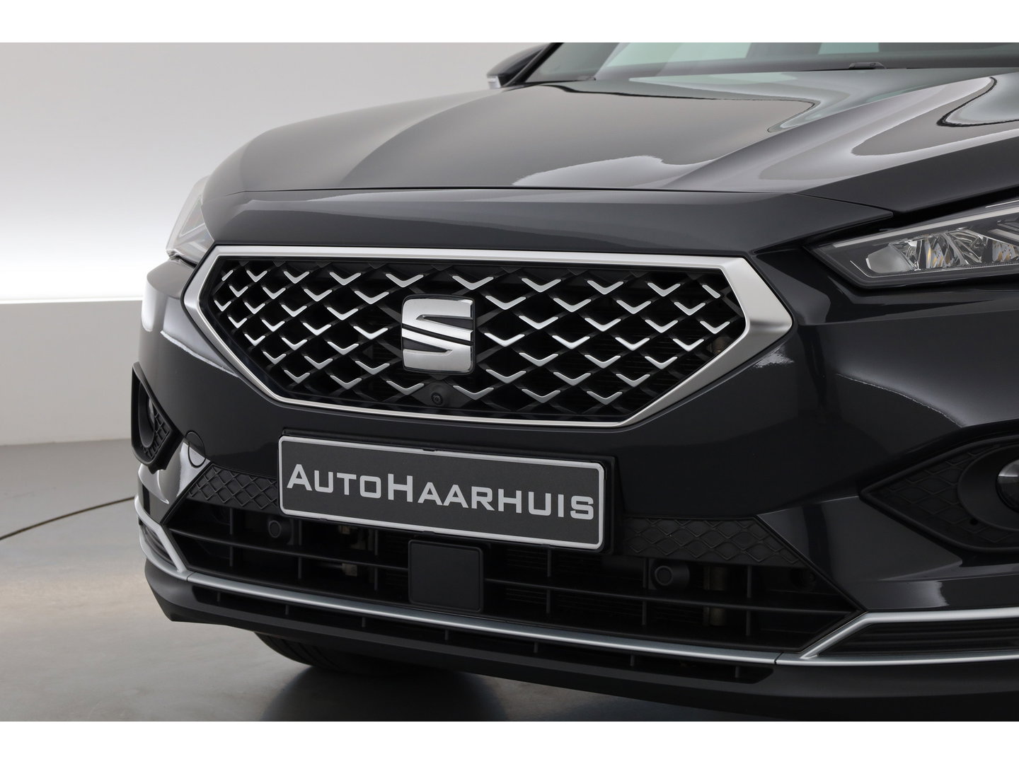 SEAT Tarraco 1.4 TSI e-Hybrid PHEV Xperience Business Intense | Pano | Dig. Cockpit | Elek. Trekhaak | Adapt. Cruise | trekgewicht 1800 kg | Dodehoek | Camera + PDC