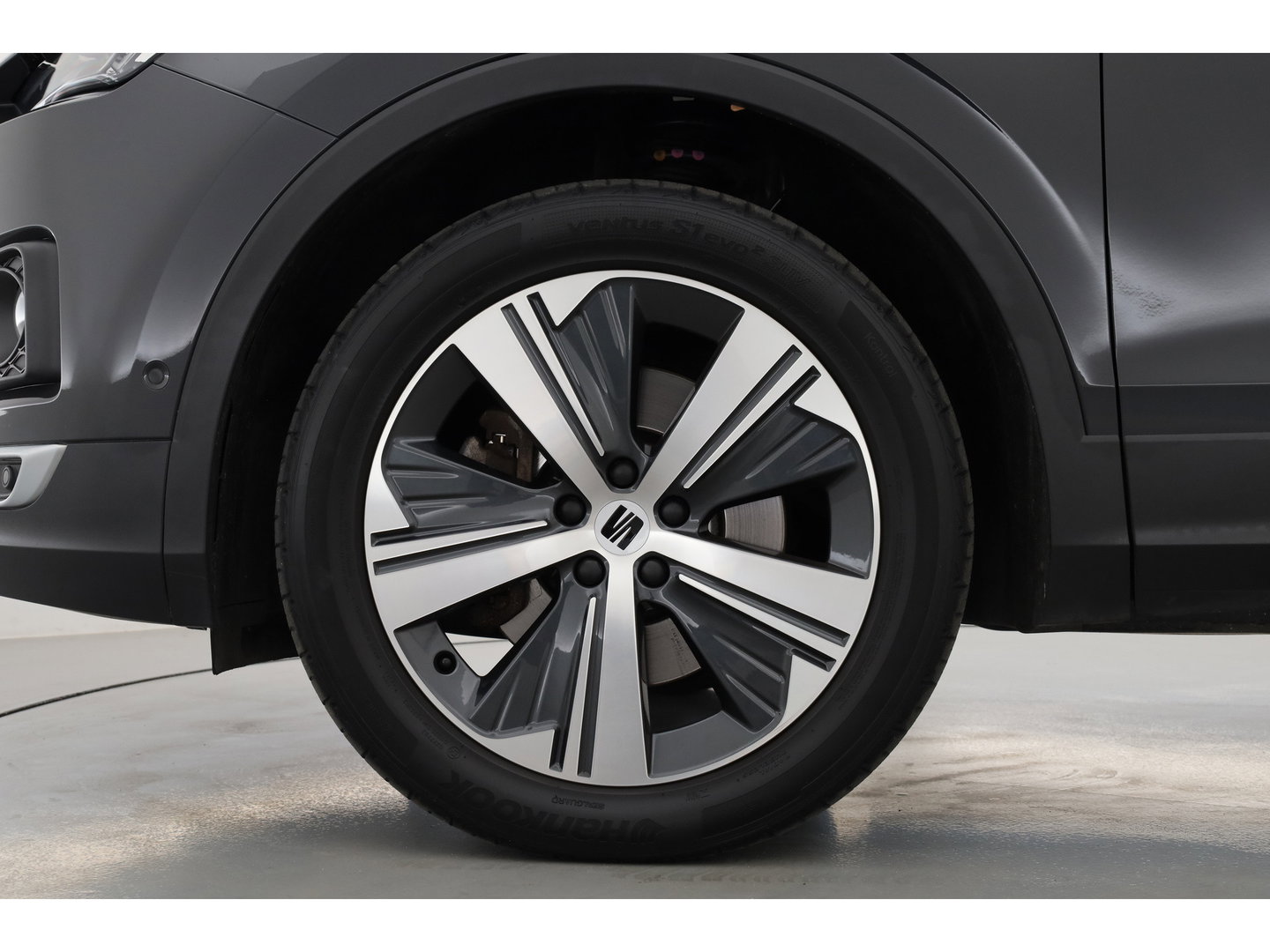 SEAT Tarraco 1.4 TSI e-Hybrid PHEV Xperience Business Intense | Pano | Dig. Cockpit | Elek. Trekhaak | Adapt. Cruise | trekgewicht 1800 kg | Dodehoek | Camera + PDC