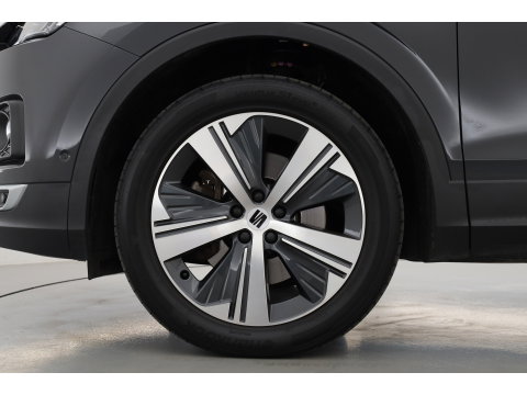 SEAT Tarraco 1.4 TSI e-Hybrid PHEV Xperience Business Intense | Pano | Dig. Cockpit | Elek. Trekhaak | Adapt. Cruise | trekgewicht 1800 kg | Dodehoek | Camera + PDC