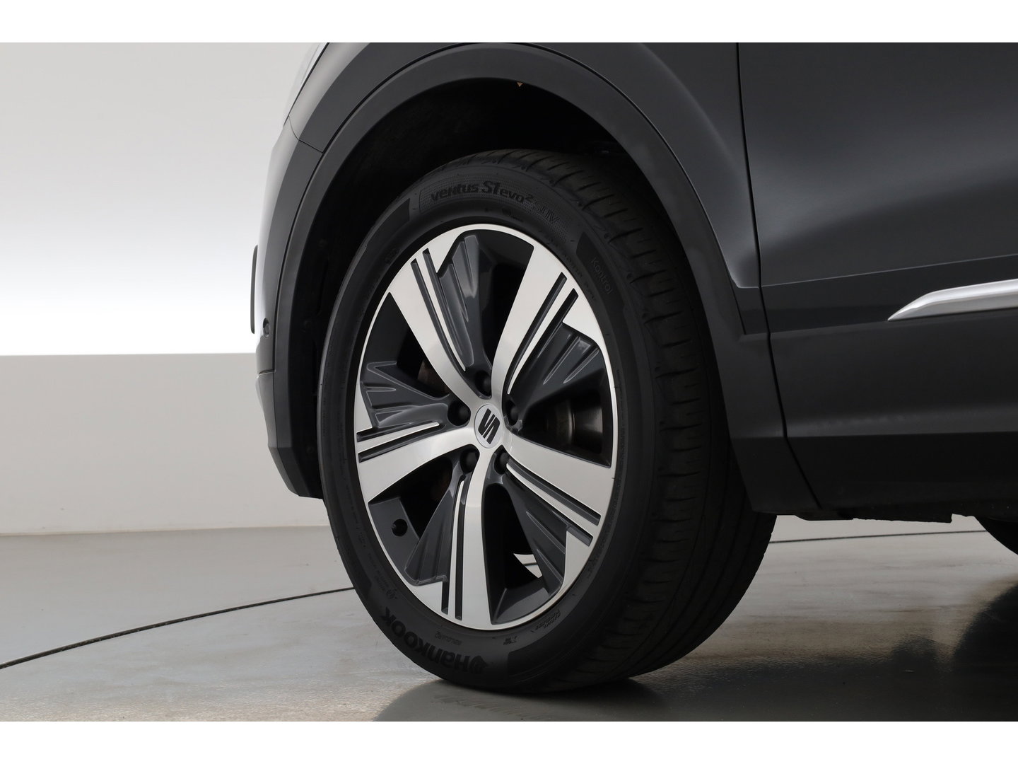 SEAT Tarraco 1.4 TSI e-Hybrid PHEV Xperience Business Intense | Pano | Dig. Cockpit | Elek. Trekhaak | Adapt. Cruise | trekgewicht 1800 kg | Dodehoek | Camera + PDC