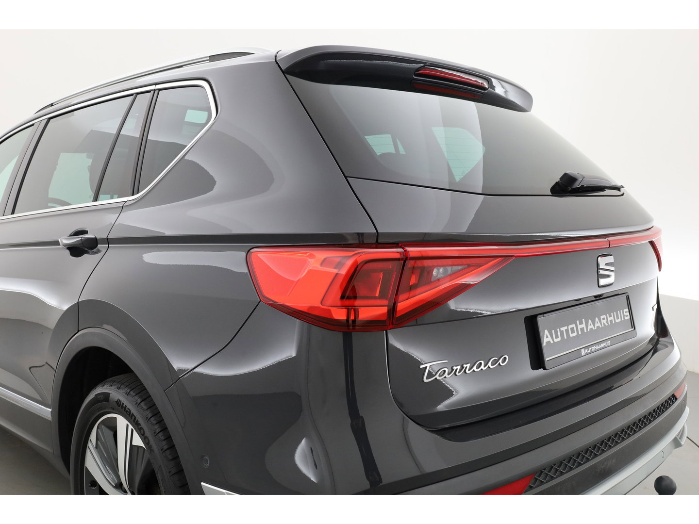 SEAT Tarraco 1.4 TSI e-Hybrid PHEV Xperience Business Intense | Pano | Dig. Cockpit | Elek. Trekhaak | Adapt. Cruise | trekgewicht 1800 kg | Dodehoek | Camera + PDC