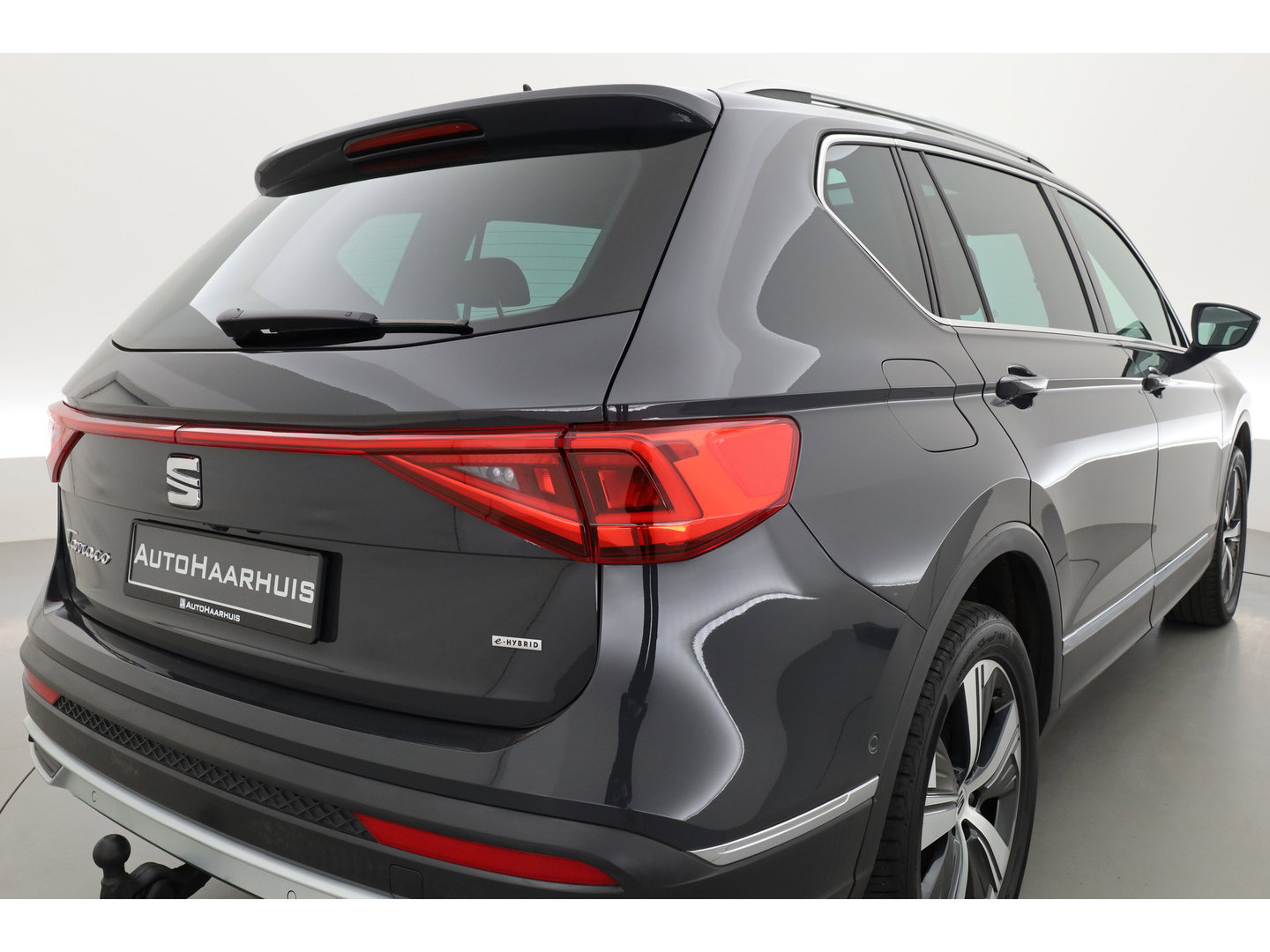 SEAT Tarraco 1.4 TSI e-Hybrid PHEV Xperience Business Intense | Pano | Dig. Cockpit | Elek. Trekhaak | Adapt. Cruise | trekgewicht 1800 kg | Dodehoek | Camera + PDC