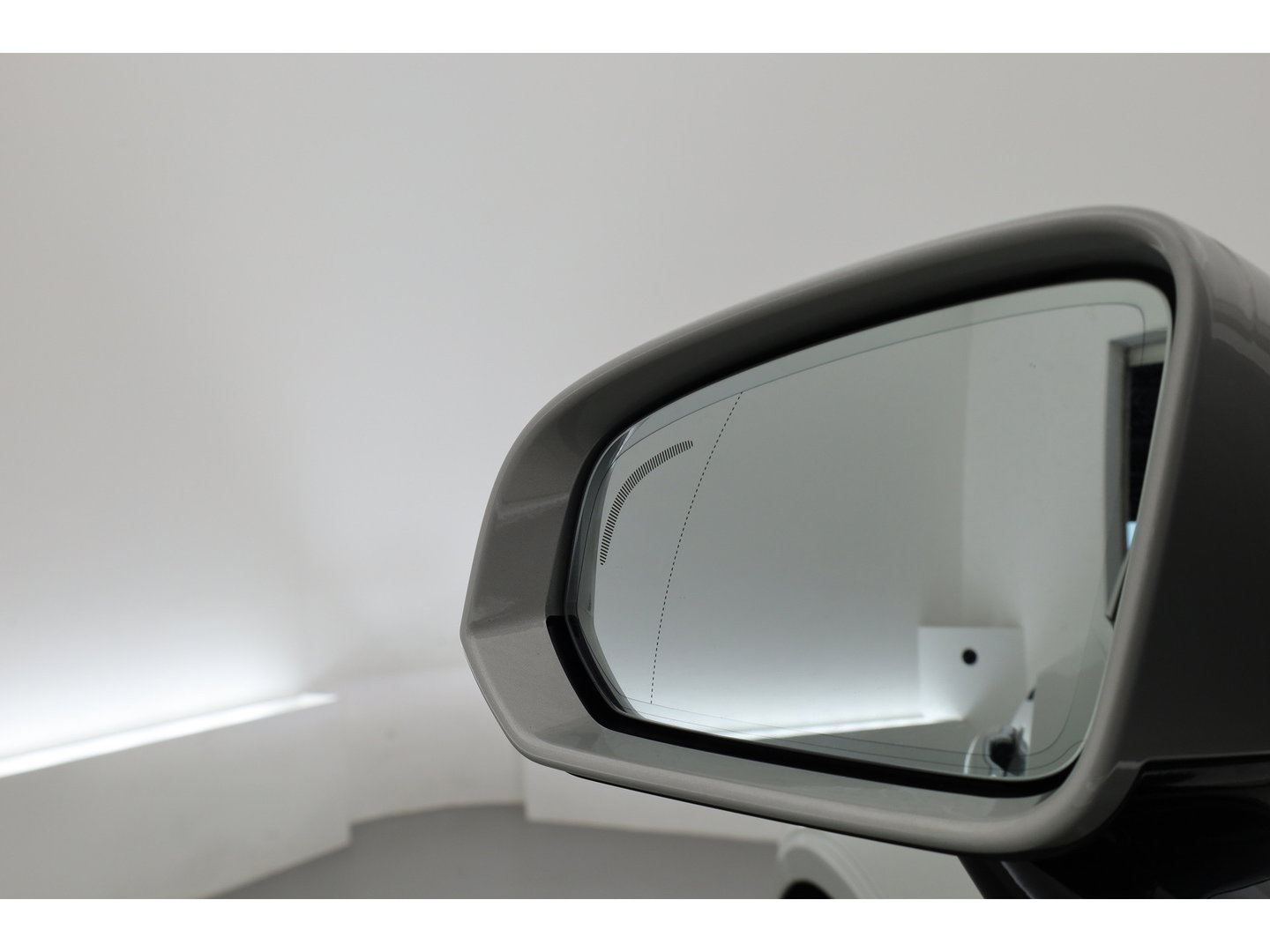 Volvo V90 2.0 T6 AWD Inscription | Pano | Elek. Trekhaak | Adapt. Cruise | 4x Stoelverw. | Memory | Camera | Keyless | 18''