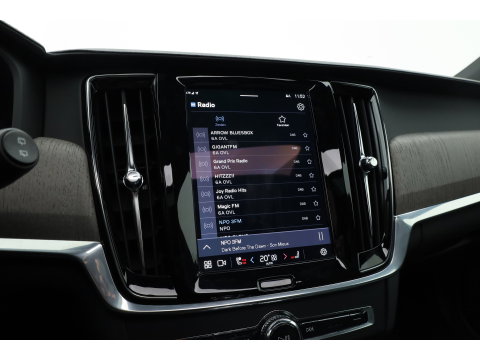 Volvo V90 2.0 T6 AWD Inscription | Pano | Elek. Trekhaak | Adapt. Cruise | 4x Stoelverw. | Memory | Camera | Keyless | 18''
