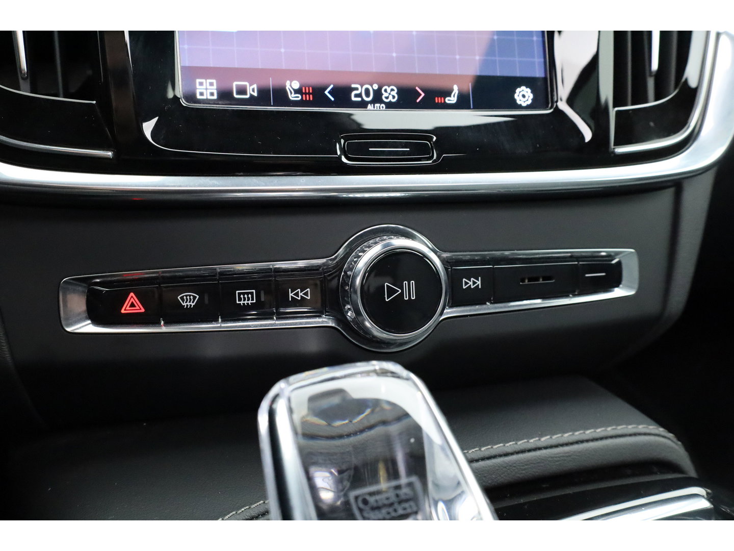 Volvo V90 2.0 T6 AWD Inscription | Pano | Elek. Trekhaak | Adapt. Cruise | 4x Stoelverw. | Memory | Camera | Keyless | 18''