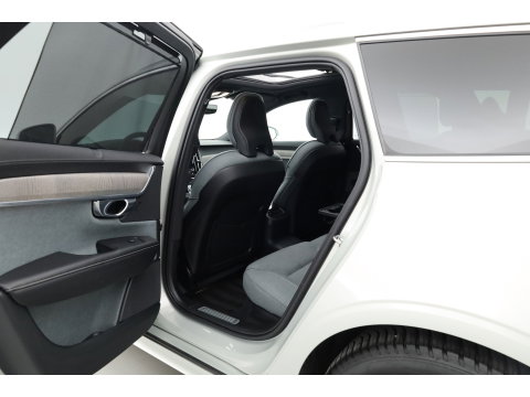 Volvo V90 2.0 T6 AWD Inscription | Pano | Elek. Trekhaak | Adapt. Cruise | 4x Stoelverw. | Memory | Camera | Keyless | 18''