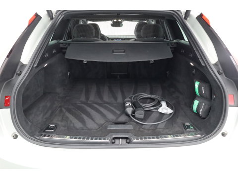 Volvo V90 2.0 T6 AWD Inscription | Pano | Elek. Trekhaak | Adapt. Cruise | 4x Stoelverw. | Memory | Camera | Keyless | 18''