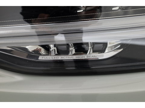 Volvo V90 2.0 T6 AWD Inscription | Pano | Elek. Trekhaak | Adapt. Cruise | 4x Stoelverw. | Memory | Camera | Keyless | 18''