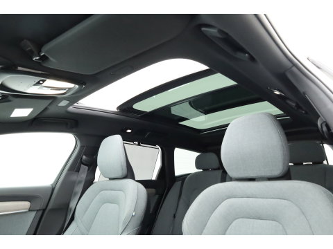 Volvo V90 2.0 T6 AWD Inscription | Pano | Elek. Trekhaak | Adapt. Cruise | 4x Stoelverw. | Memory | Camera | Keyless | 18''