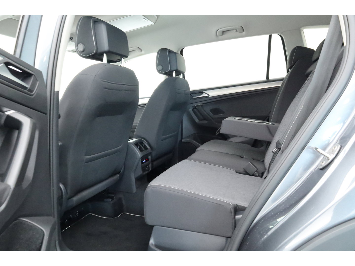 Volkswagen Tiguan Allspace 1.5 TSI DSG | Camera | Elek. Trekhaak | Stoel- Stuurverw. | Keyless | Adapt. Cruise | CarPlay |
