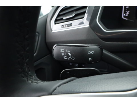 Volkswagen Tiguan Allspace 1.5 TSI DSG | Camera | Elek. Trekhaak | Stoel- Stuurverw. | Keyless | Adapt. Cruise | CarPlay |
