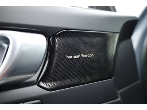 Volvo XC40 1.5 T4 Plug-in hybrid Ultimate Dark | SOH 97.4% | Pano | Apple CarPlay | Stoel-Stuurverw. | Harman Kardon | Leder | Trekhaak |