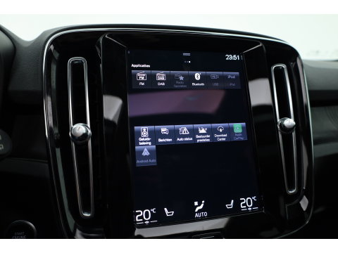 Volvo XC40 1.5 T4 Plug-in hybrid Ultimate Dark | SOH 97.4% | Pano | Apple CarPlay | Stoel-Stuurverw. | Harman Kardon | Leder | Trekhaak |