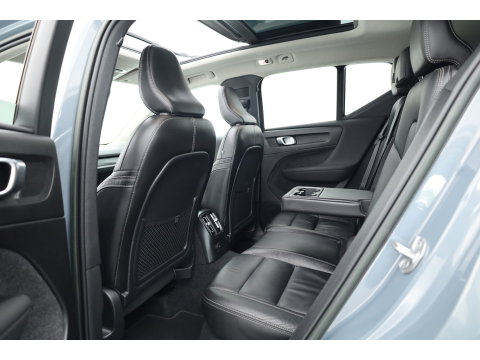 Volvo XC40 1.5 T4 Plug-in hybrid Ultimate Dark | SOH 97.4% | Pano | Apple CarPlay | Stoel-Stuurverw. | Harman Kardon | Leder | Trekhaak |