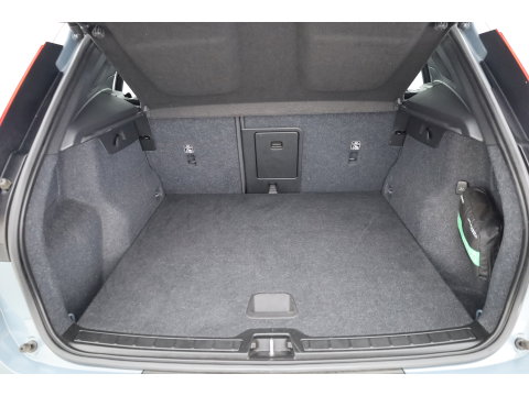 Volvo XC40 1.5 T4 Plug-in hybrid Ultimate Dark | SOH 97.4% | Pano | Apple CarPlay | Stoel-Stuurverw. | Harman Kardon | Leder | Trekhaak |
