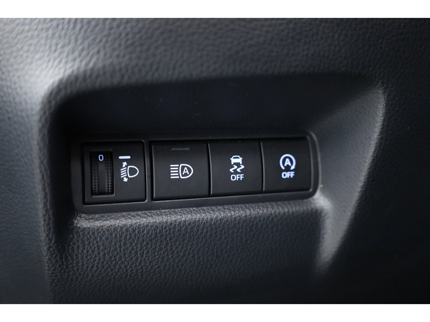 Toyota Aygo X 1.0 VVT-i S-CVT Envy | Softtop | Cabrio | JBL Audio | Adapt. Cruise | Camera | Apple CarPlay | LED | 18''