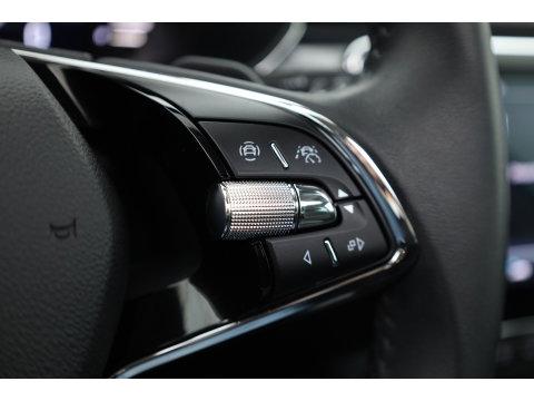 Škoda Superb Combi 1.4 TSI iV PHEV Style | Pano | Memory Seats | Digi. Cockpit | Stoel- Stuurverw. | Adapt. Cruise | Camera | Keyless |