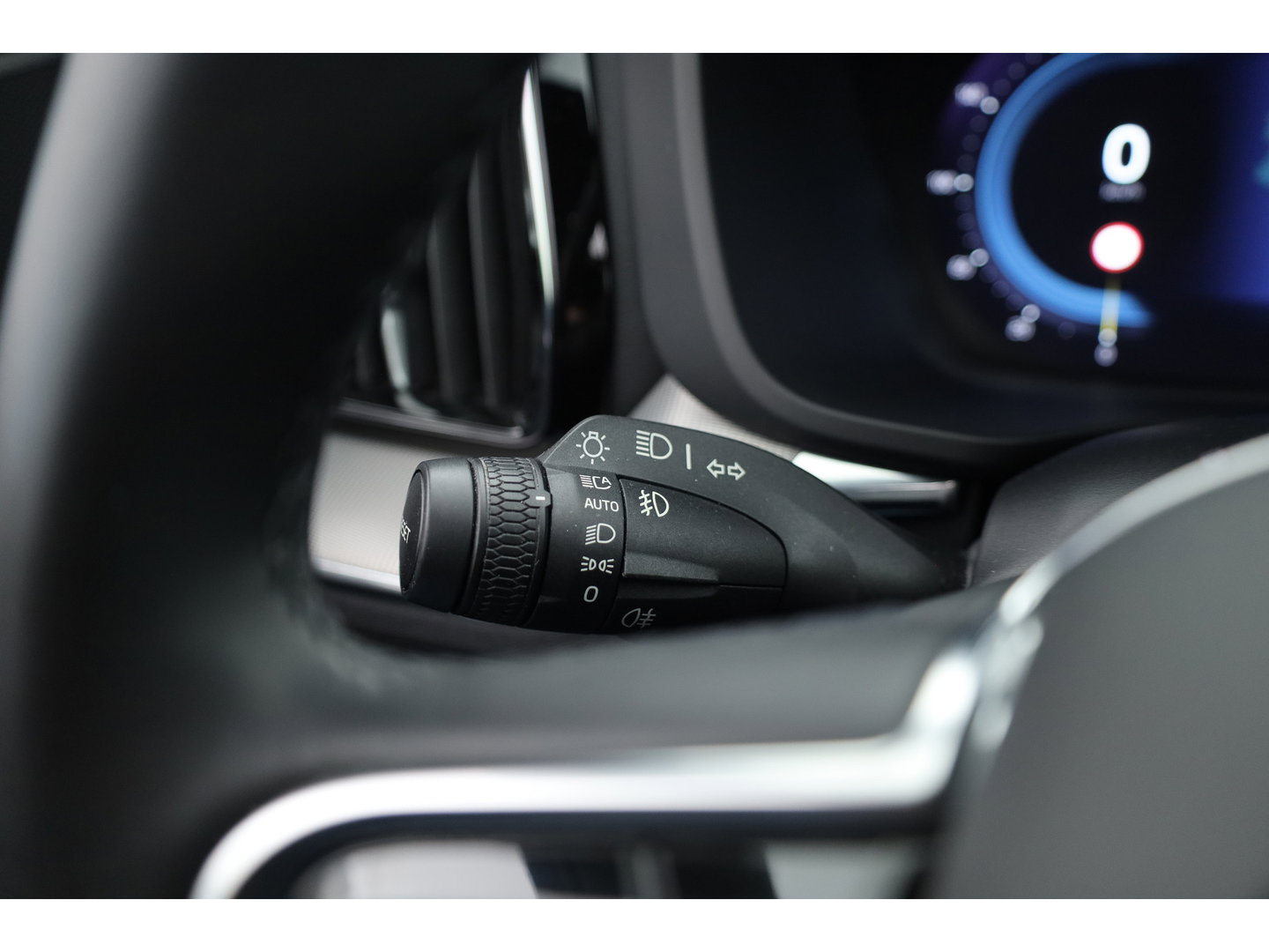 Volvo XC60 T6 Plug-in hybrid Plus Dark | SOH 96.3% | Pano | Memory seats | 360cam | Elek. Trekhaak | 20'' | Pilot Assist | Stoel- Stuurverw.