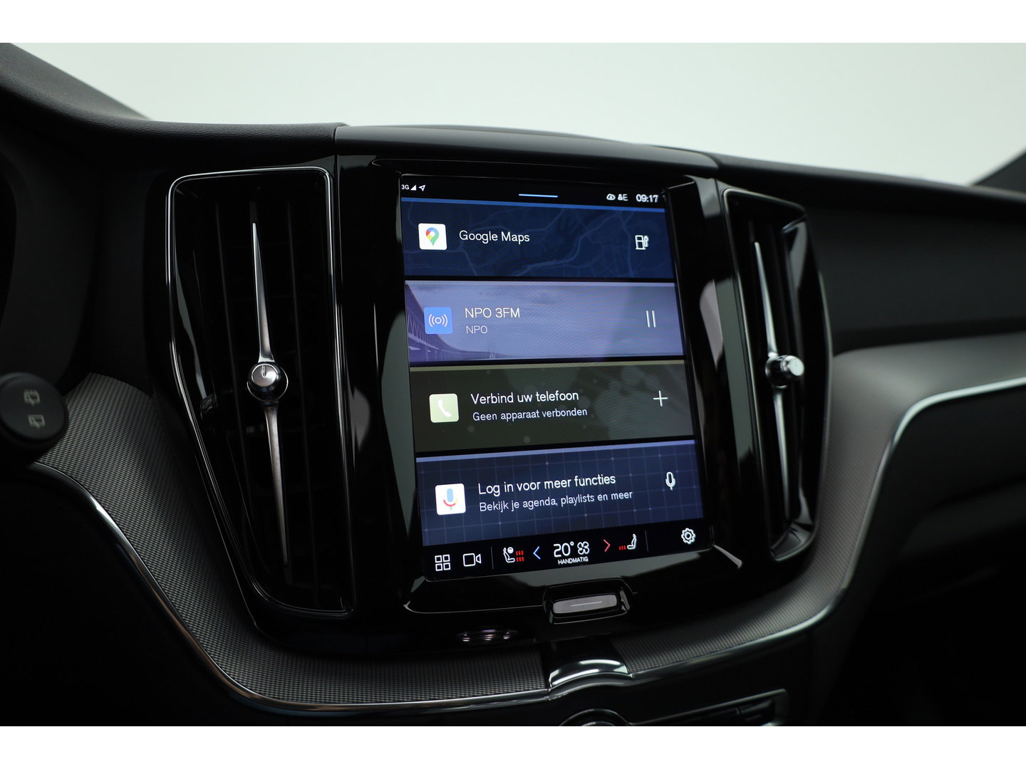 Volvo XC60 T6 Plug-in hybrid Plus Dark | SOH 96.3% | Pano | Memory seats | 360cam | Elek. Trekhaak | 20'' | Pilot Assist | Stoel- Stuurverw.