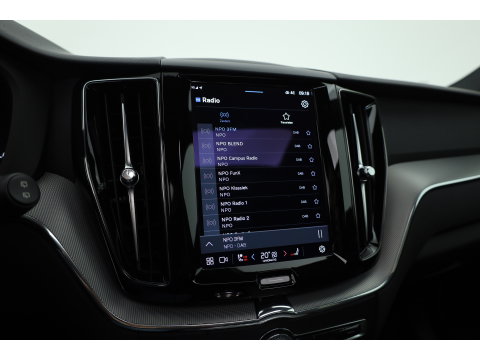 Volvo XC60 T6 Plug-in hybrid Plus Dark | SOH 96.3% | Pano | Memory seats | 360cam | Elek. Trekhaak | 20'' | Pilot Assist | Stoel- Stuurverw.