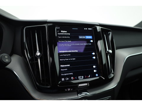 Volvo XC60 T6 Plug-in hybrid Plus Dark | SOH 96.3% | Pano | Memory seats | 360cam | Elek. Trekhaak | 20'' | Pilot Assist | Stoel- Stuurverw.