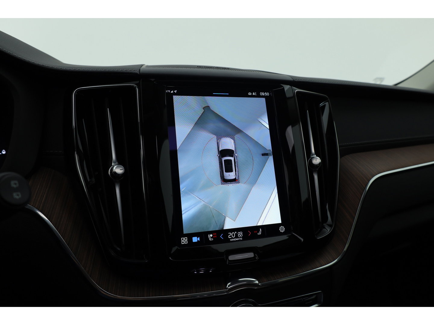 Volvo XC60 2.0 T8 Plug-in hybrid AWD Ultimate Bright | SOH 98% | Pano | Massage | H&K Audio | Stoel-Stuurverw. | Stoelventilatie | 360cam | Memory Seats | Head-Up