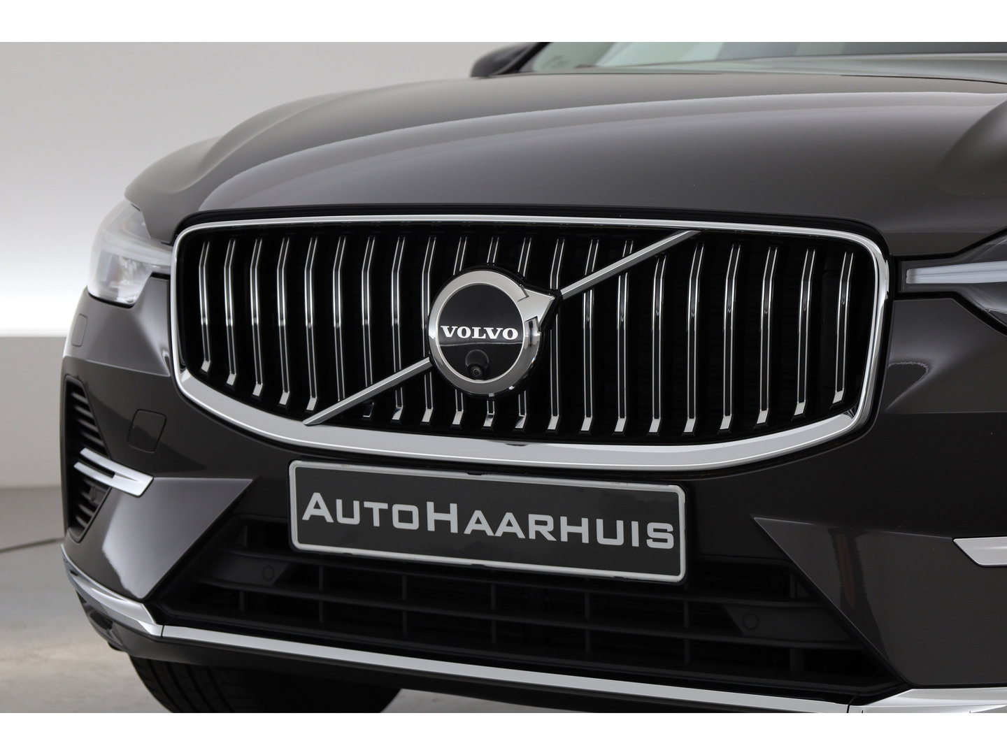 Volvo XC60 2.0 T8 Plug-in hybrid AWD Ultimate Bright | SOH 98% | Pano | Massage | H&K Audio | Stoel-Stuurverw. | Stoelventilatie | 360cam | Memory Seats | Head-Up