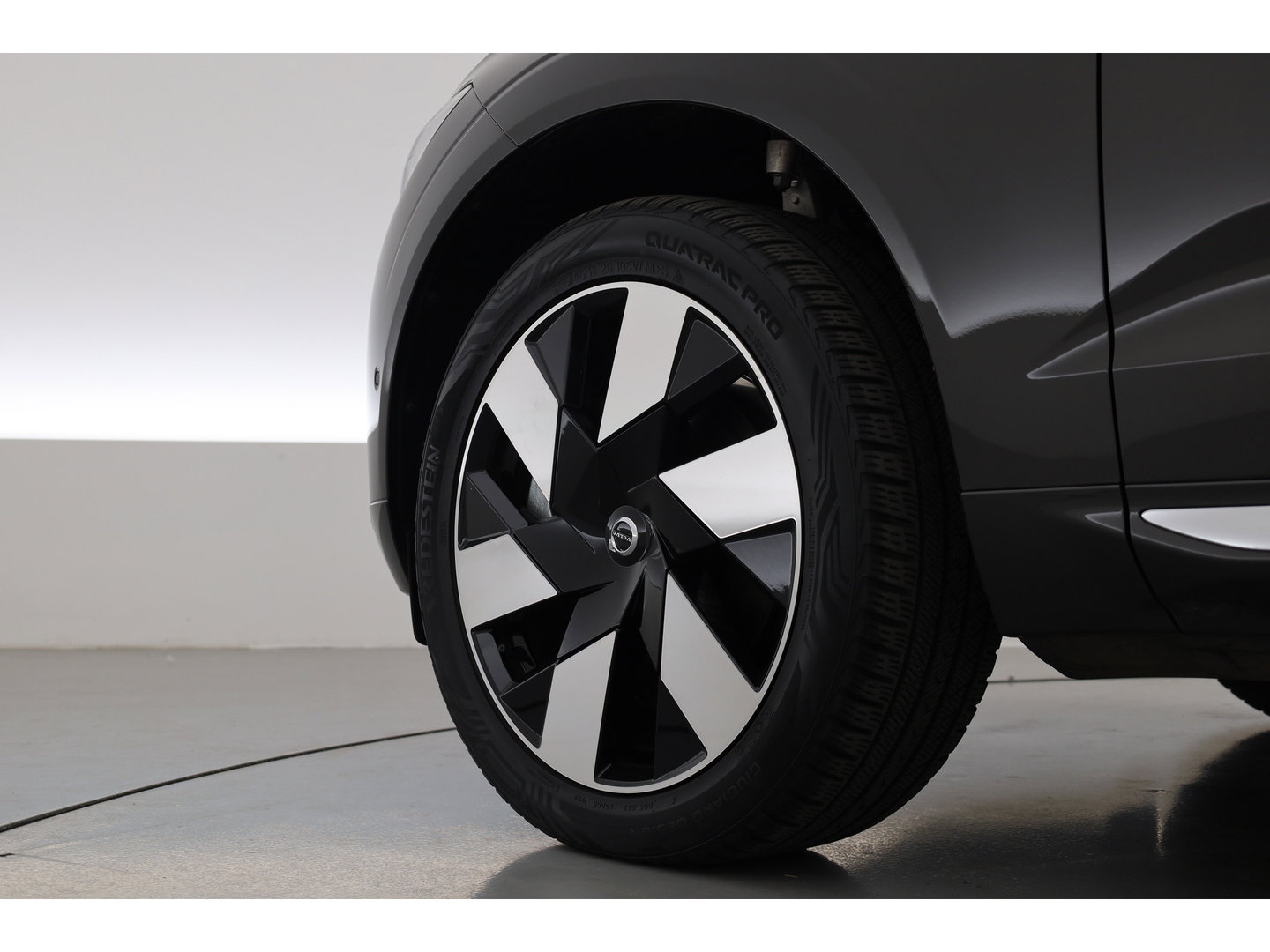 Volvo XC60 2.0 T8 Plug-in hybrid AWD Ultimate Bright | SOH 98% | Pano | Massage | H&K Audio | Stoel-Stuurverw. | Stoelventilatie | 360cam | Memory Seats | Head-Up
