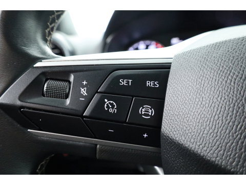 SEAT Arona 1.0 TSI Xperience | Stoelverw. | Keyless | Cruise | Apple CarPlay & Android Auto | LED