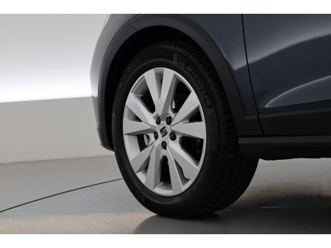 SEAT Arona 1.0 TSI Xperience | Stoelverw. | Keyless | Cruise | Apple CarPlay & Android Auto | LED